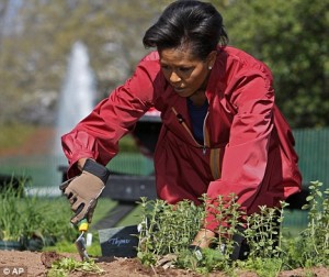 michelle obama gardening